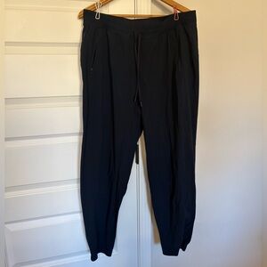 lululemon athletica license to train women joggers size 14